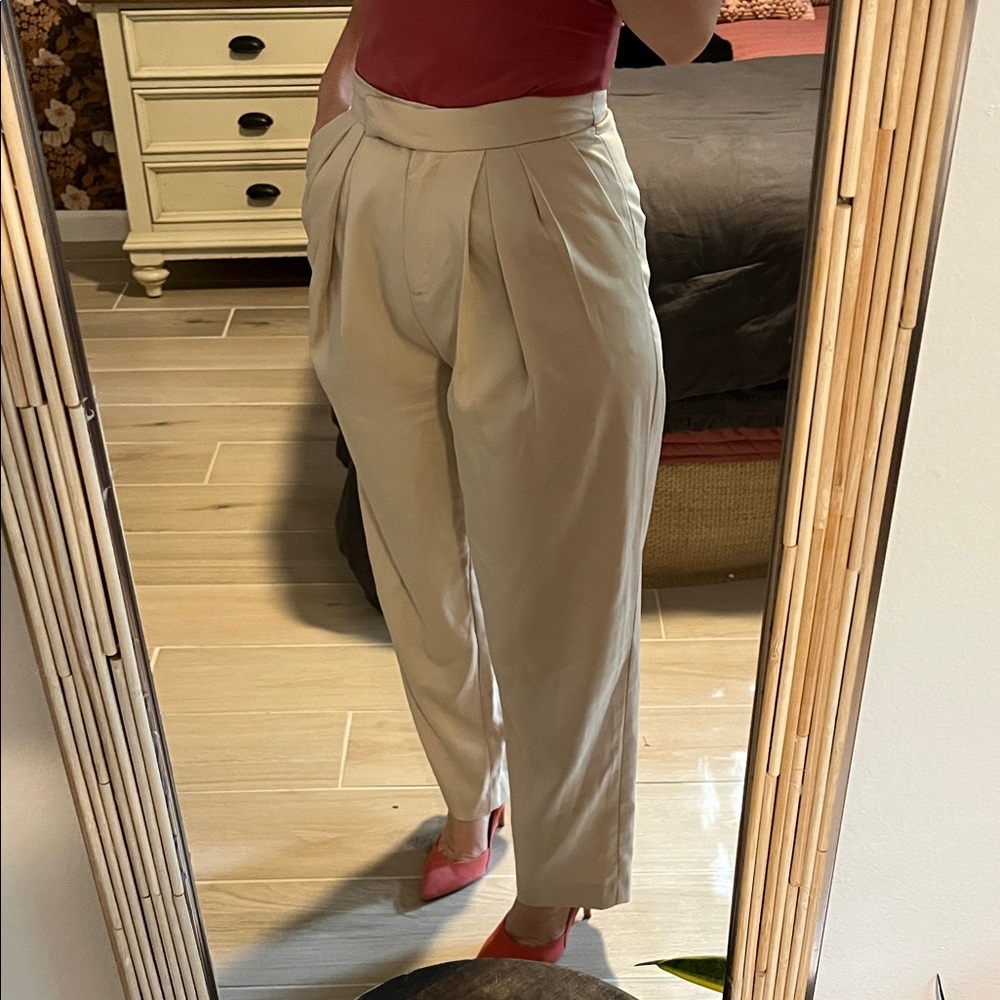 Mint Women's Cream Pleated Trousers